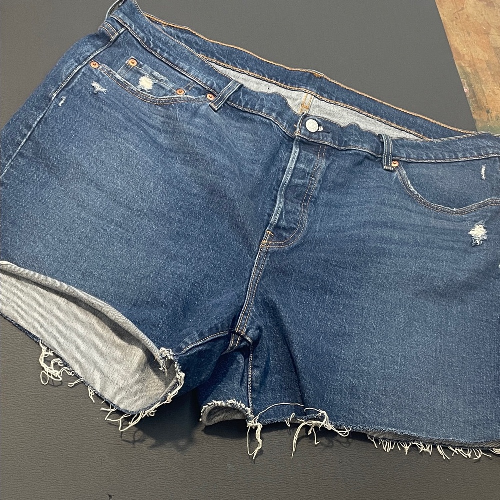 Levi’s Button Fly Dark Denim Shorts